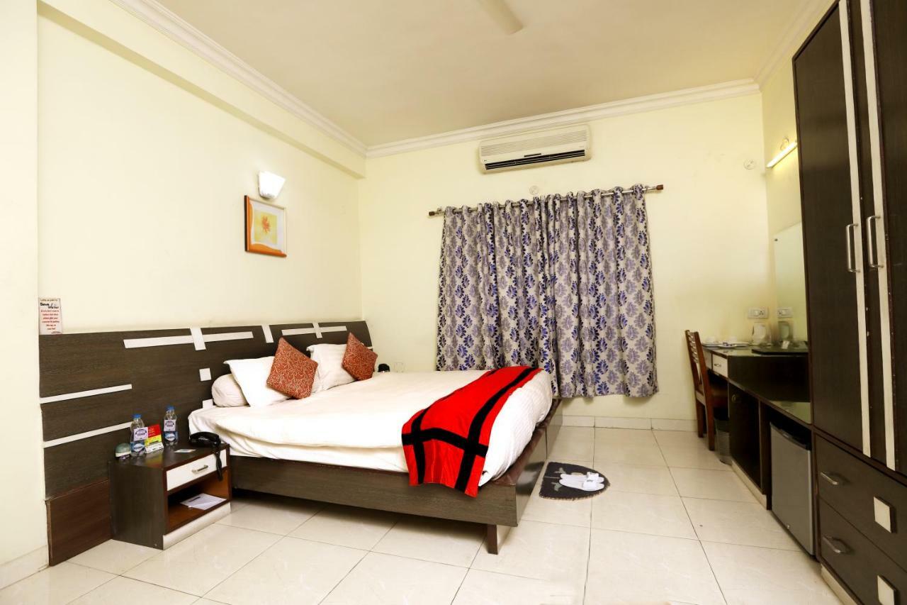 Hotel Radhika Regency Rourkela Екстер'єр фото