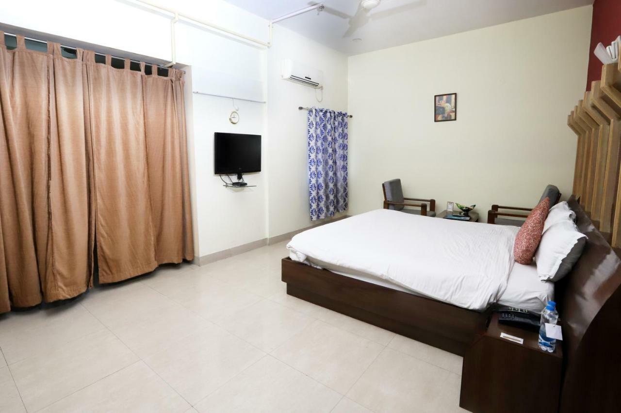 Hotel Radhika Regency Rourkela Екстер'єр фото