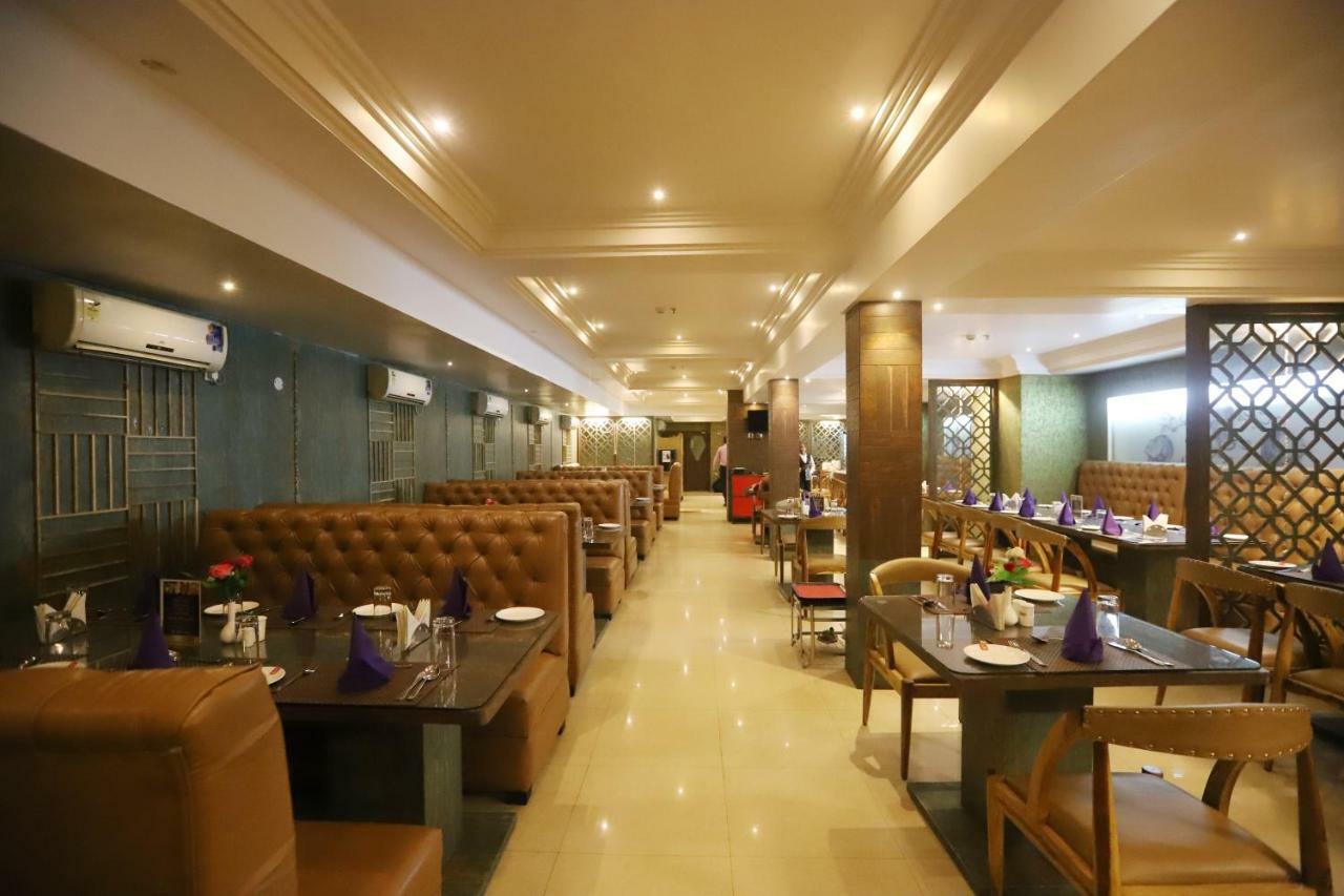 Hotel Radhika Regency Rourkela Екстер'єр фото